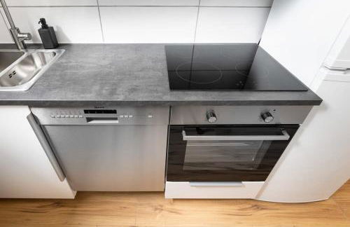 Big Central Apartment near Rotkreuzplatz with 3 BR for 12 PAX - Photo 20