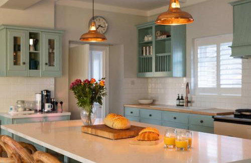 Luxury Beachfront Retreat for 14 with Hot Tub - Photo 15