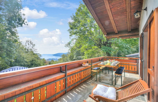 Magic Woodland Escape Lake View - Photo 1