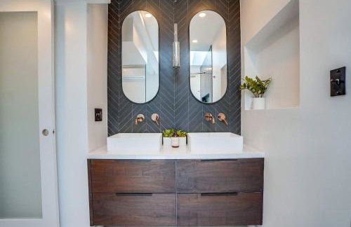 Private Not-So-Tiny Home - Yard & Dogs OK - Foto 17