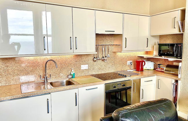 Seafront Apartments - Foto 14