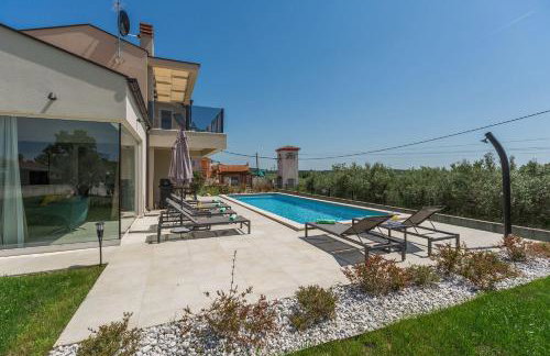 Neue und hundefreundliche Villa mit Panorama-Meerblick, Privatpool, Grillbereich, Babybett, Waschmaschine - Foto 9