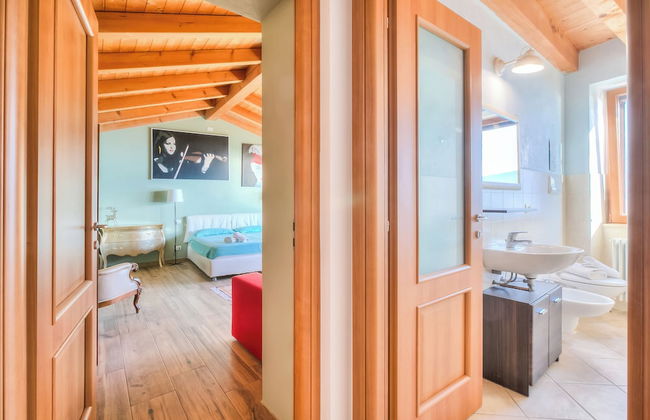 Faby House On Hilly Area And Lake View - Foto 21