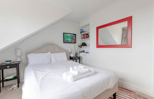 Top Floor 1BD Flat With Balcony - Ladbroke Grove - Foto 4