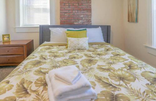 3BR-2BA Townhome TGE Neighborhood ABODEbucks - Foto 23