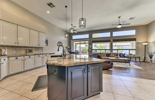 Relax Poolside in Mesa Family Home 12 Mi to Dtwn - Foto 11