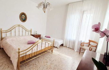 [Casa Rooms&Tabacchi] ideale per gruppi - Foto 3