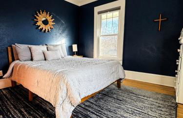 CRAFTSMAN UPSTAIRS with impressive attic! - Foto 31