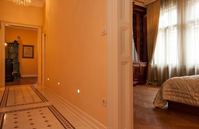 Filip Palace Luxurious Apartment - Photo 51