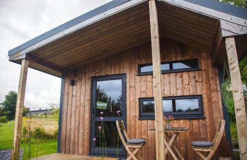 Luxury Glamping Cabin with Outdoor Bath on Cornish Meadow - Photo 39