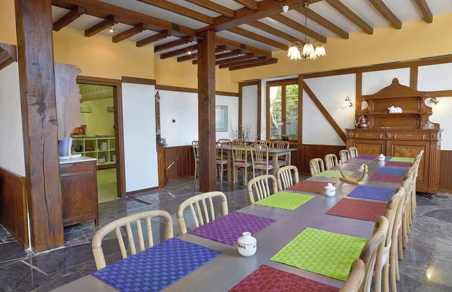 Spacious Holiday Home With Private Garden - Foto 30