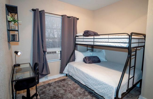 Cozy Downtown Guest House 2br/1ba Sleeps 8 - Foto 2