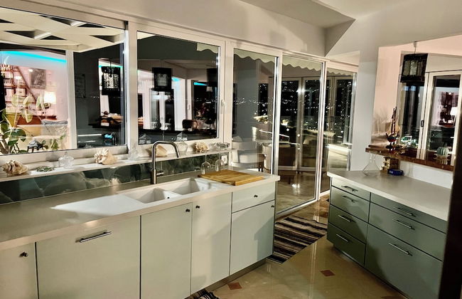 Luxurious 2-bed Seaside Apartment in Saronida - Foto 29