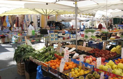 Ligurisches Rustico, umgeben von Olivenhainen am Dorfrand - Foto 32