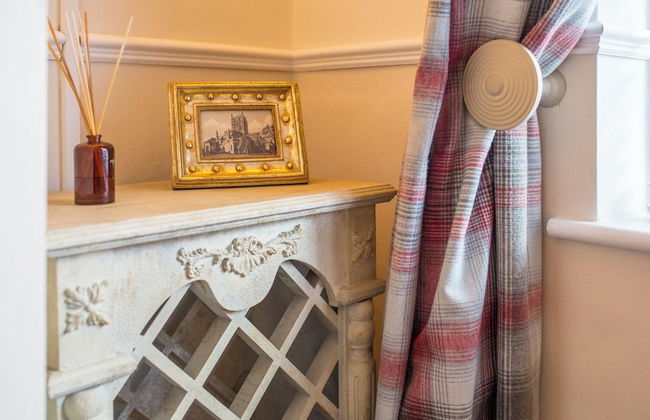 Charming 2 BD House in Tewkesbury Centre - Photo 26