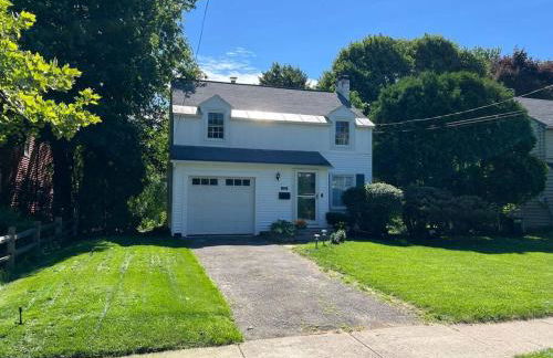 5-star Renovated 3BR Home & Backyard Deck near SU & Hospitals - Foto 68