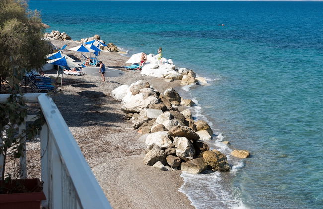 Spacious Apartment on the Beachfront - Photo 13