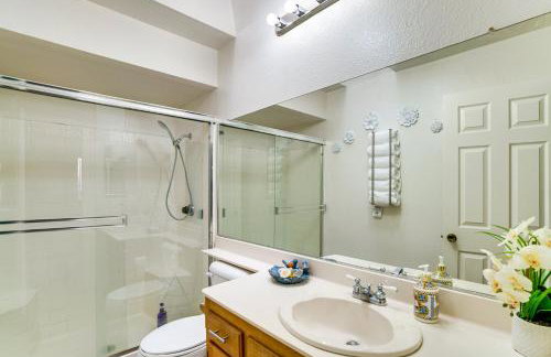 Water-View Home w/ Hot Tub in Lake Elsinore! - Foto 15