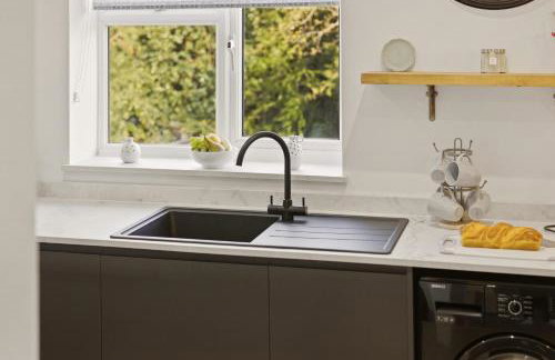 2BR Flat, Free Parking, WiFi, Smart TV - Foto 12