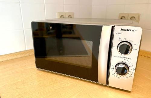 Stilvolles Apartment mit Balkon, Küche & Parkplatz - Waldstetten Zentrum - Foto 30