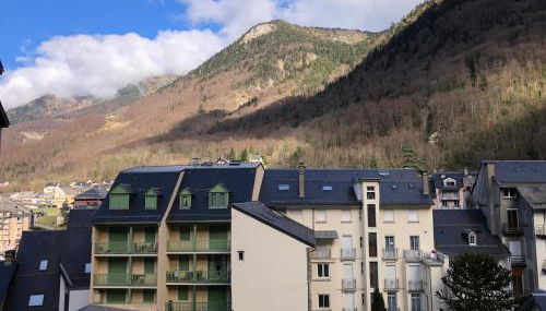 Appart au cœur de la ville (vue montagne) - Foto 2