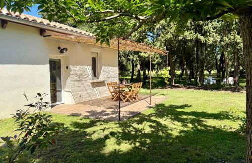 Maisonnette avec petite forêt - Foto 1