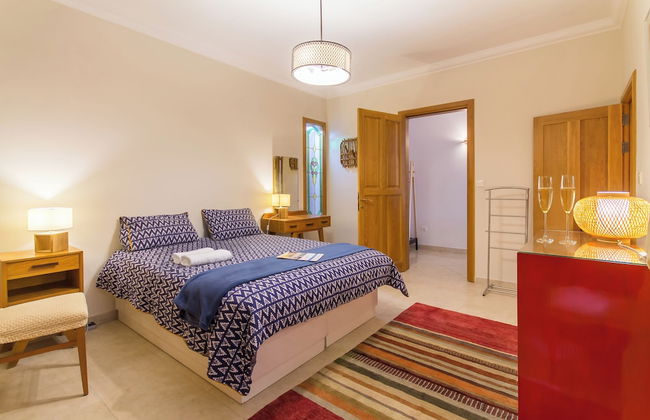 A Magnificent Sunny Seafront Apart Sliema - Photo 6