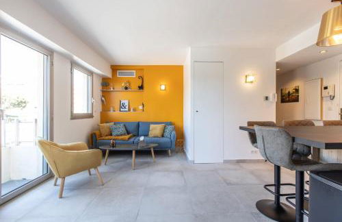 LB Vacation Rentals I Cannes Center, Renovated Apartment with Balcony, Ideal for Holidays or Congress! - Photo 13