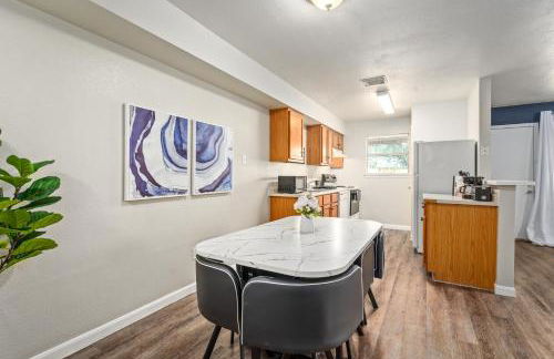 12D- In-unit Washer & Dryer - Free Parking - Fast Wi-Fi - Foto 28