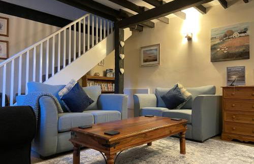 Gingerbread Cottage - Photo 12