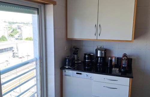 Haven in Lisbon - Exquisite Top Floor with 7 meters Balcony to the Longest Waterfront in Lisbon - Foto 22