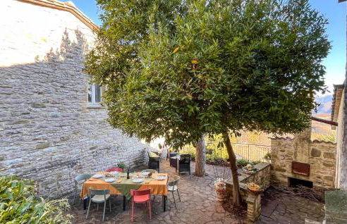 Awesome Apartment In Armenzano - Foto 10