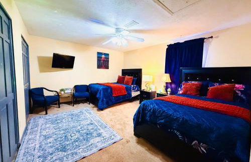 Large 3BR Home for Families and Work Stays With Fast WIFI - Foto 9