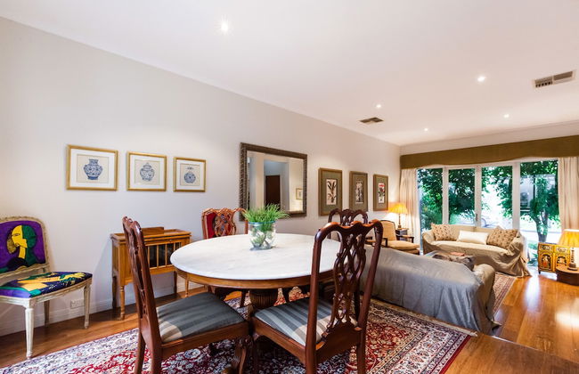 JASMINE, 2BDR Port Melbourne House - Foto 12