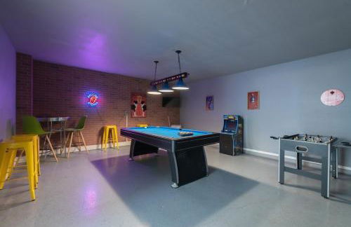 Luxury 5BR House with Pool by SeaWorld & Lackland - Foto 47