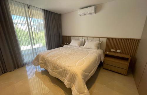 Casa moderna alto padrão em condomínio - Foto 13