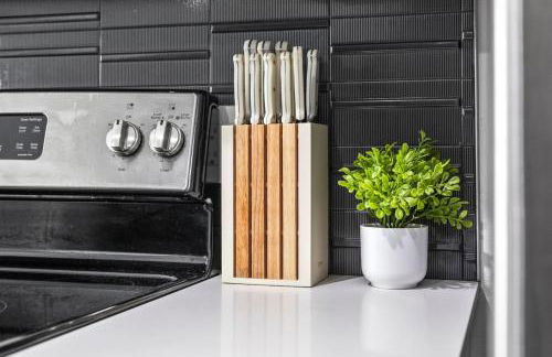 Near Medical District Walkable to Oak Lawn Bars - Foto 16