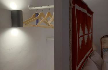 Theta Guesthouse - Photo 37