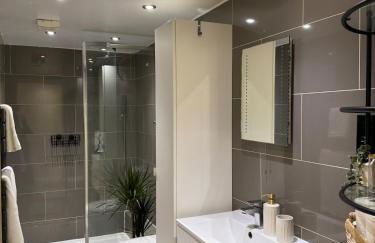 The Nest - 2 Minutes walk to East Croydon Station - Foto 6