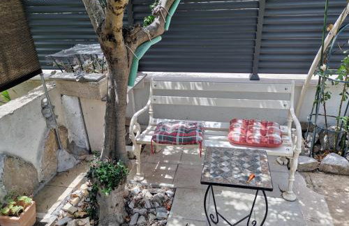 Apartment Alena with terrace and garden Center Jelsa - Photo 14