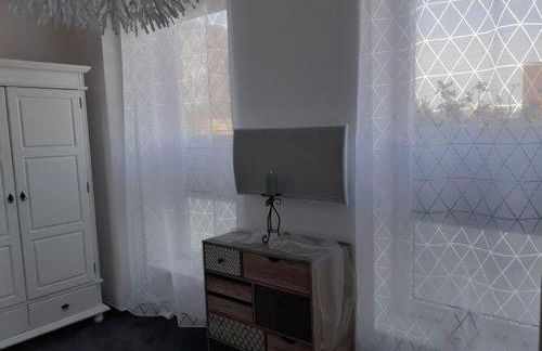 Op-England-I-mit-Terrasse-grossem-Garten - Foto 10