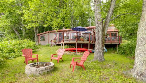 Lakefront Connecticut Retreat Near UConn - Foto 1