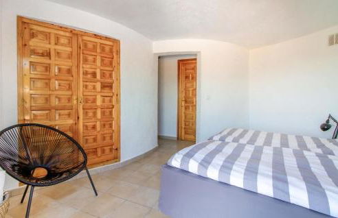 Awesome Home In Pedreguer With Kitchen - Foto 18