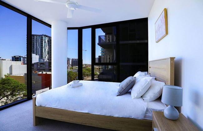 Stylist 2 Bedrooms Apartment With Pool/gym/parking - Foto 4