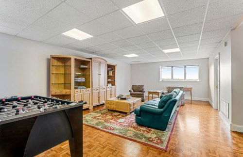 Oceantfront Estate with Luxury Kitchen & Game Room - Photo 30