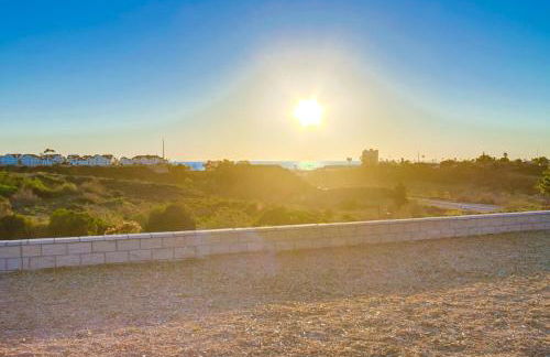 Home to enjoy the beach with ocean view - Photo 34