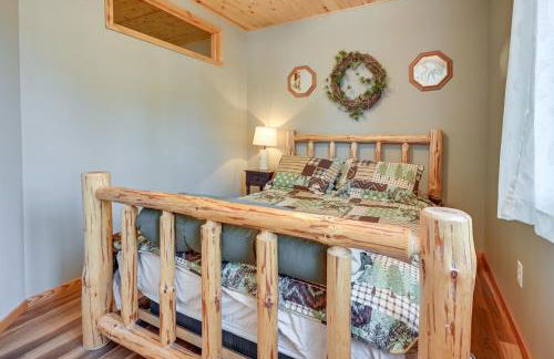 Cozy Lake Wissota Escape with Community Dock! - Foto 10