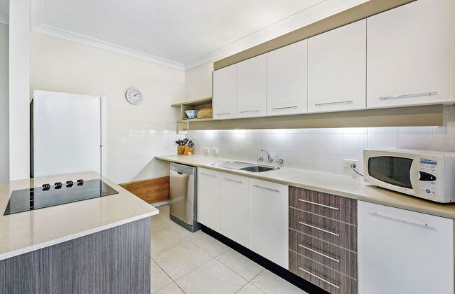 Smugglers on the Beach - Foto 23