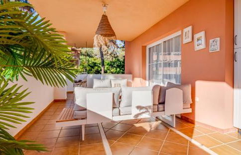 Center beach 2 beds Appartement Elviria - Photo 3
