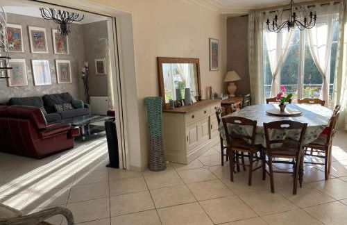 Maison lumineuse et élégante - Foto 6